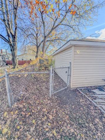 1330 W 18th Street Lorain OH 44052