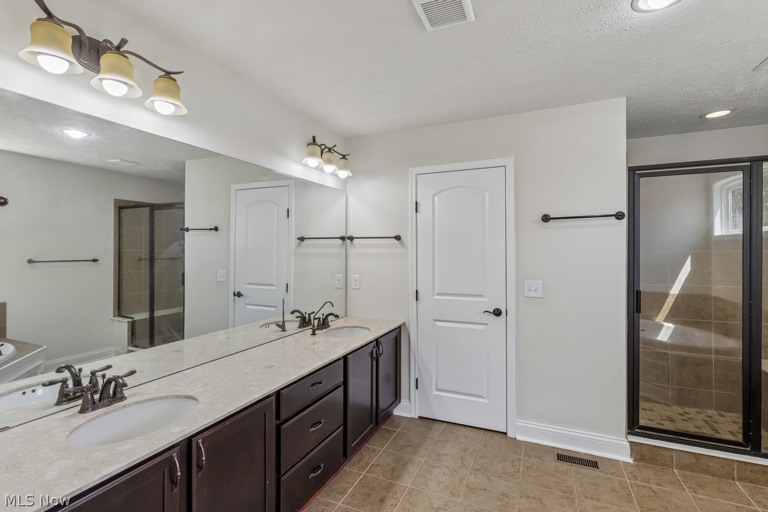 18188 Clare Court Strongsville OH 44149