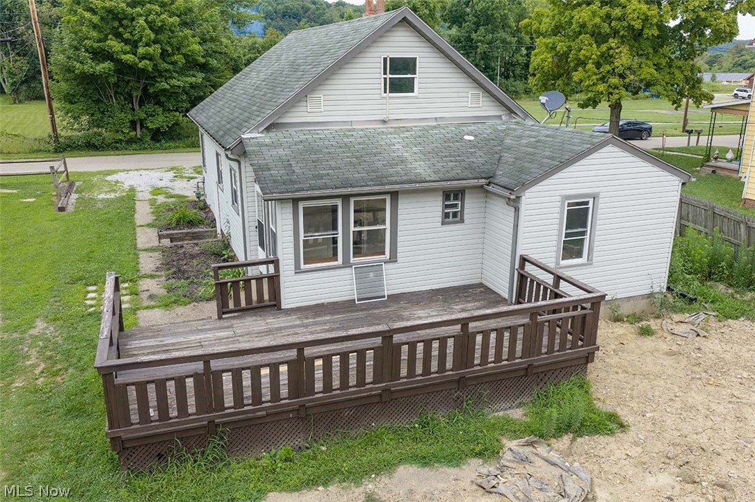 6597 Superior Road SE Uhrichsville OH 44683