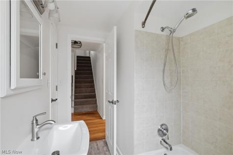 130 Forest Hill Drive Avon Lake OH 44012
