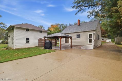 130 Forest Hill Drive Avon Lake OH 44012