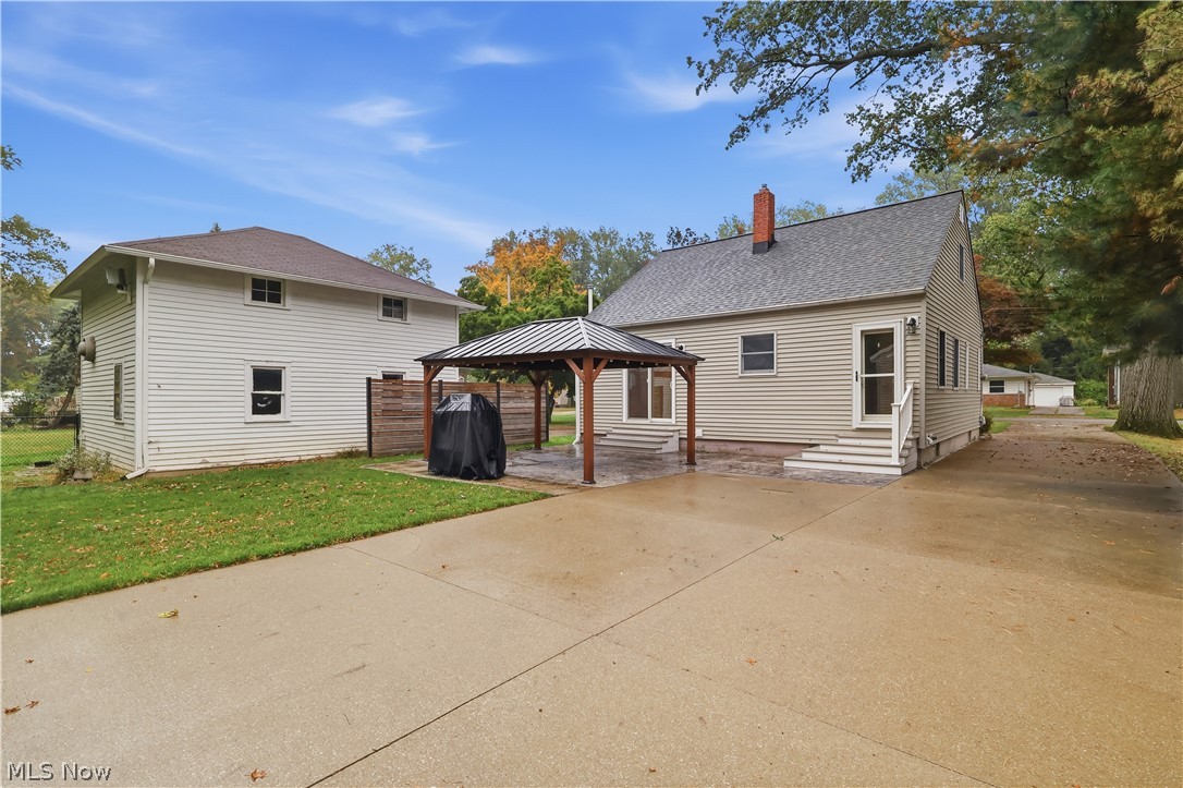 130 Forest Hill Drive Avon Lake OH 44012
