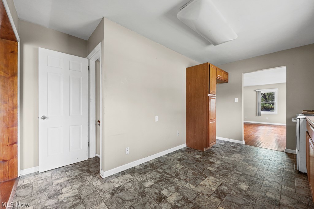 1115 Eastland Avenue Akron OH 44305