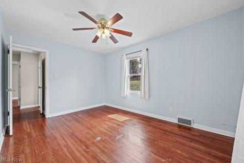 1115 Eastland Avenue Akron OH 44305