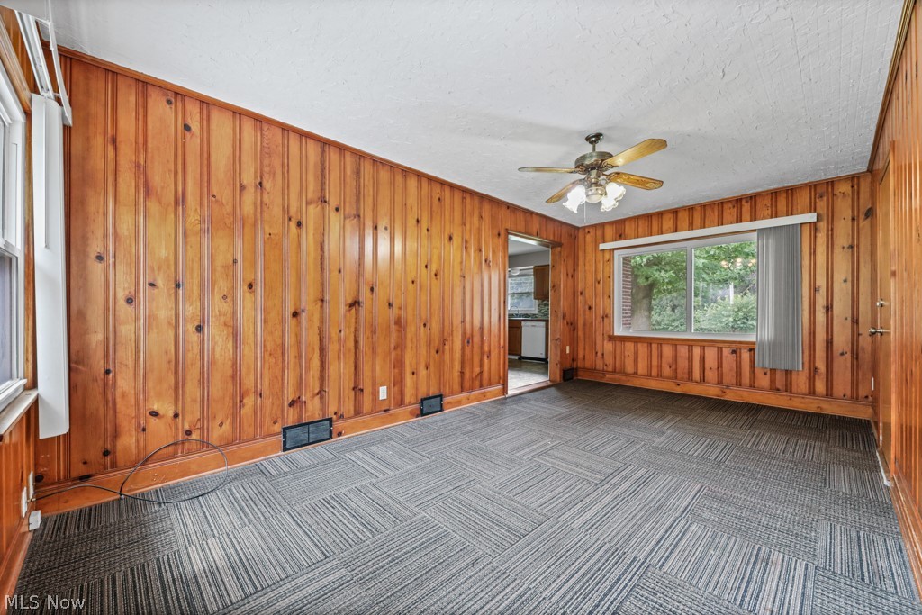 1115 Eastland Avenue Akron OH 44305