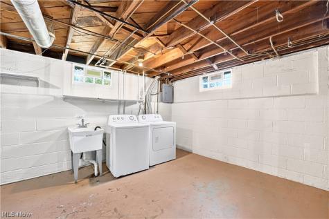1308 Hillsdale Avenue Parma OH 44134