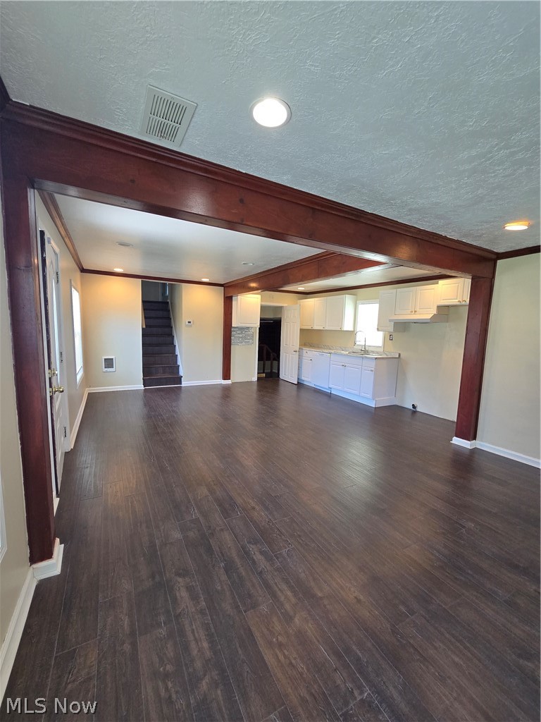 5186 Jaycox Road North Ridgeville OH 44039