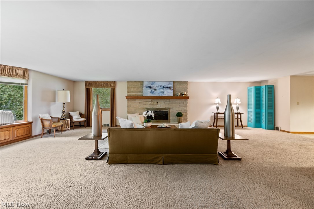 806 E Warner Road Akron OH 44319