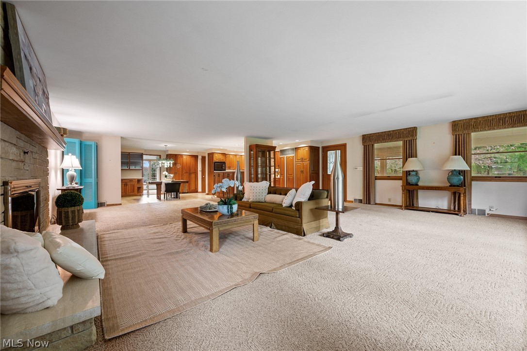 806 E Warner Road Akron OH 44319