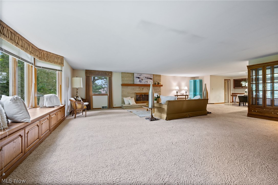 806 E Warner Road Akron OH 44319