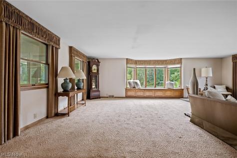 806 E Warner Road Akron OH 44319