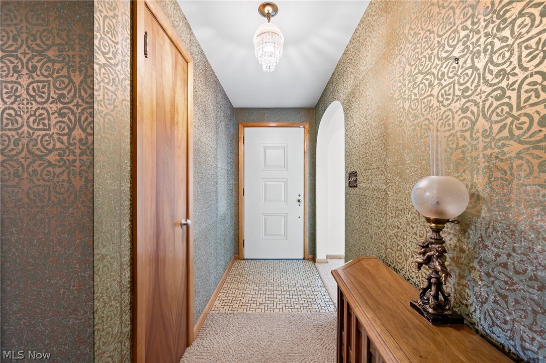 806 E Warner Road Akron OH 44319