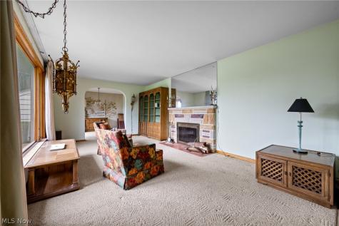 806 E Warner Road Akron OH 44319