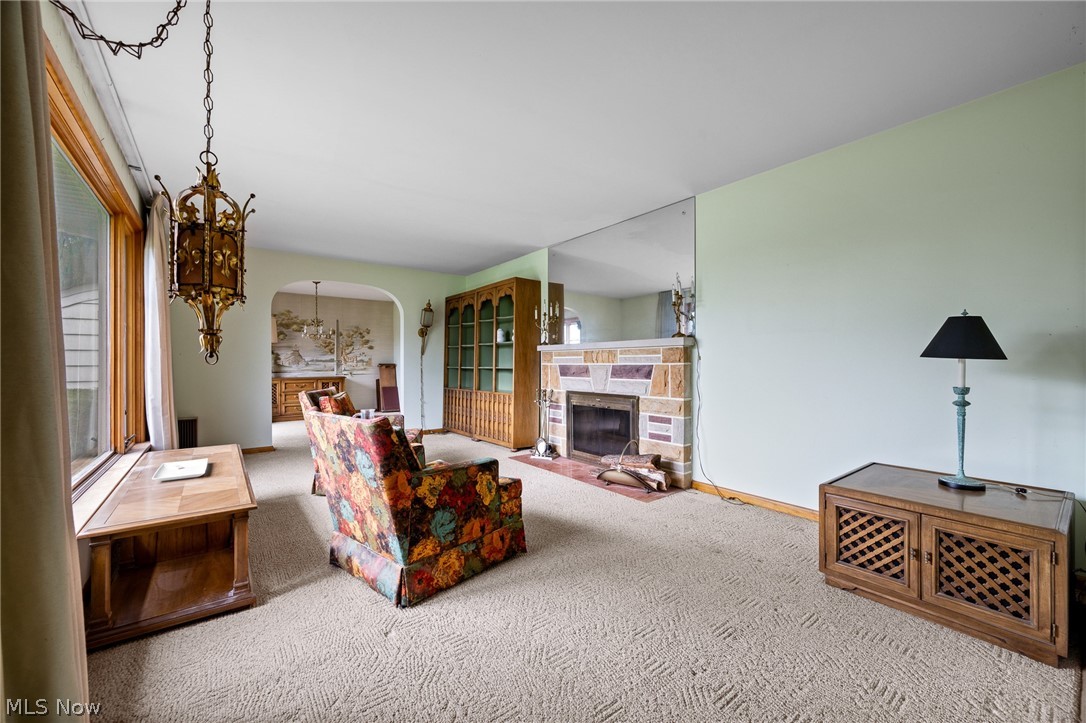 806 E Warner Road Akron OH 44319