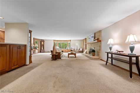 806 E Warner Road Akron OH 44319