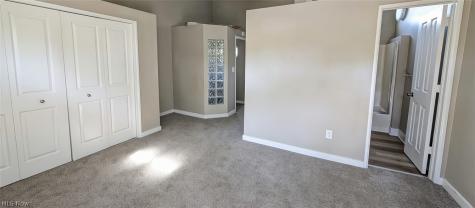 424 E 319th Street Willowick OH 44095