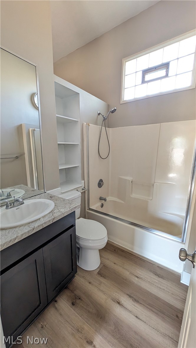 424 E 319th Street Willowick OH 44095