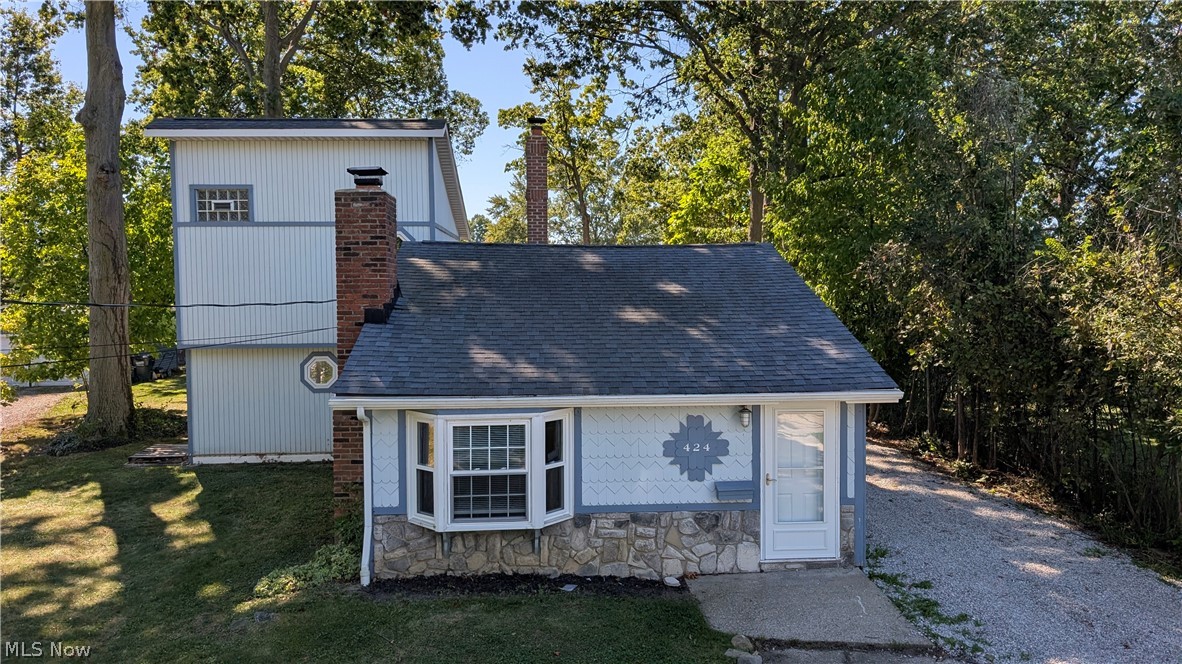 424 E 319th Street Willowick OH 44095