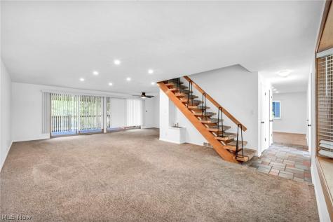 4915 Fairlawn Road Lyndhurst OH 44124