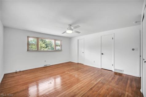4915 Fairlawn Road Lyndhurst OH 44124