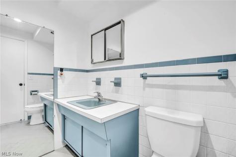 4915 Fairlawn Road Lyndhurst OH 44124