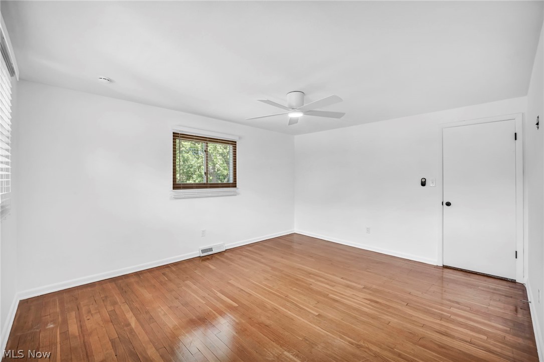 4915 Fairlawn Road Lyndhurst OH 44124