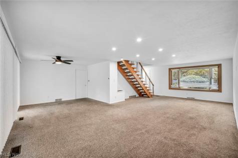 4915 Fairlawn Road Lyndhurst OH 44124