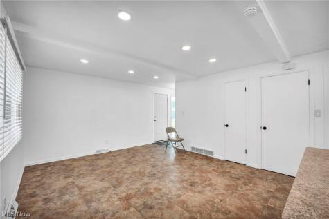 4915 Fairlawn Road Lyndhurst OH 44124