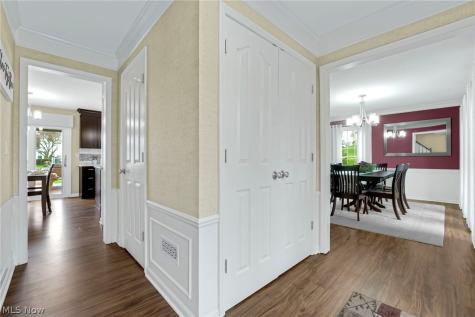 10287 Laura Lane Twinsburg OH 44087