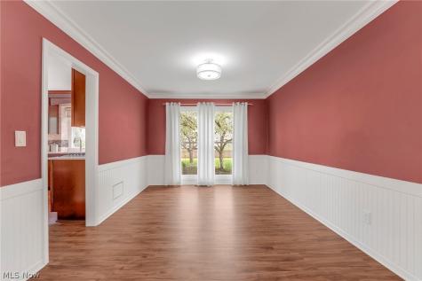 10287 Laura Lane Twinsburg OH 44087