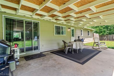 8800 Stoneman Road Streetsboro OH 44241