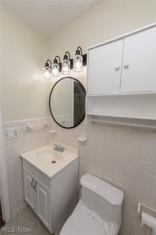 4004 E 41st Street Newburgh Heights OH 44105