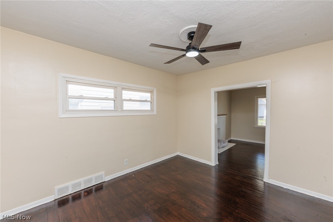 4004 E 41st Street Newburgh Heights OH 44105