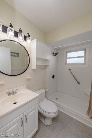 4004 E 41st Street Newburgh Heights OH 44105