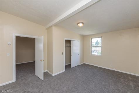 4004 E 41st Street Newburgh Heights OH 44105