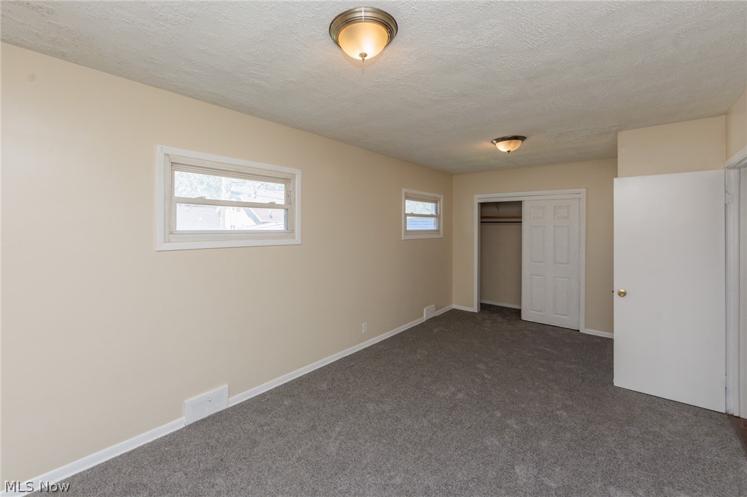 4004 E 41st Street Newburgh Heights OH 44105