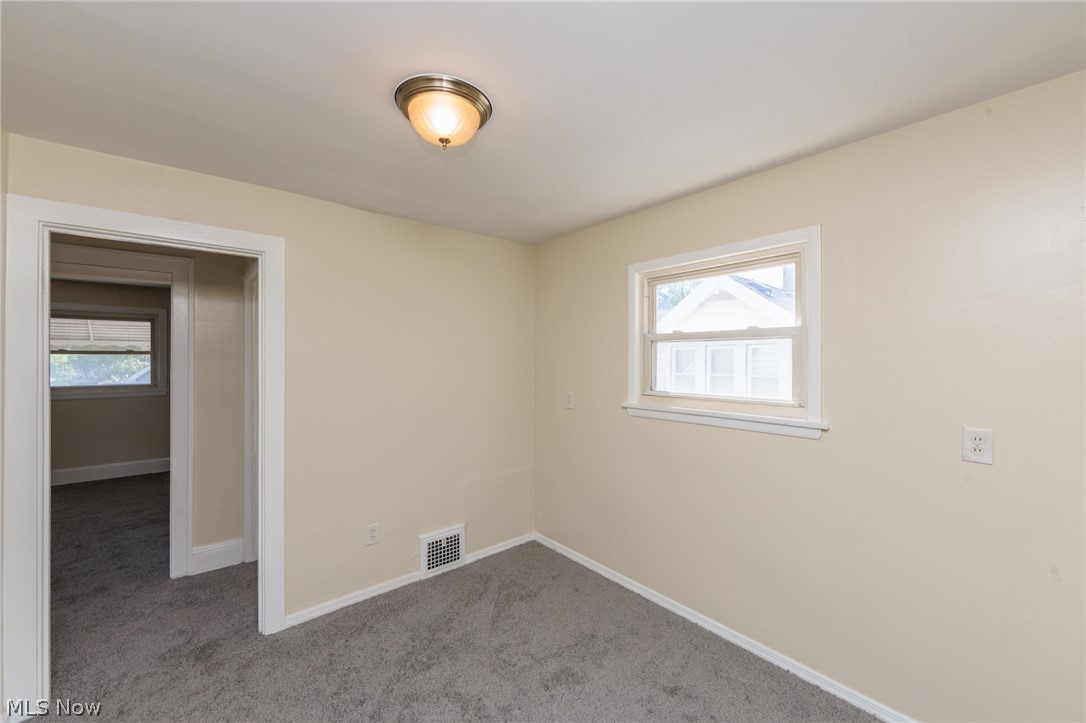 4004 E 41st Street Newburgh Heights OH 44105
