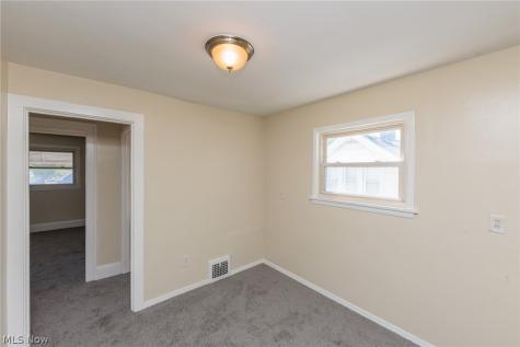 4004 E 41st Street Newburgh Heights OH 44105