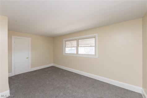 4004 E 41st Street Newburgh Heights OH 44105