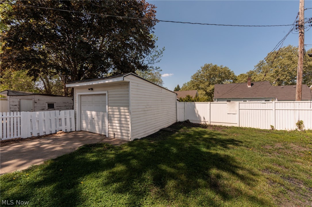 4004 E 41st Street Newburgh Heights OH 44105