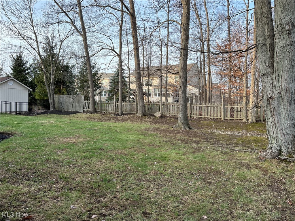 15390 Highland Park Strongsville OH 44136