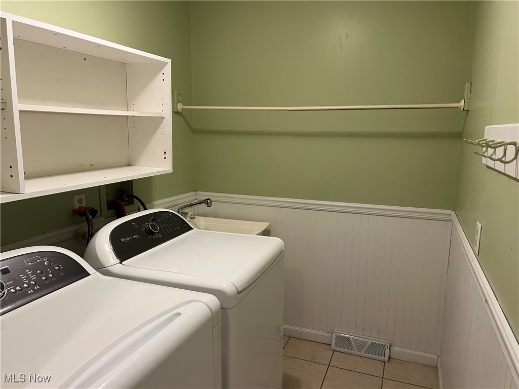 15390 Highland Park Strongsville OH 44136