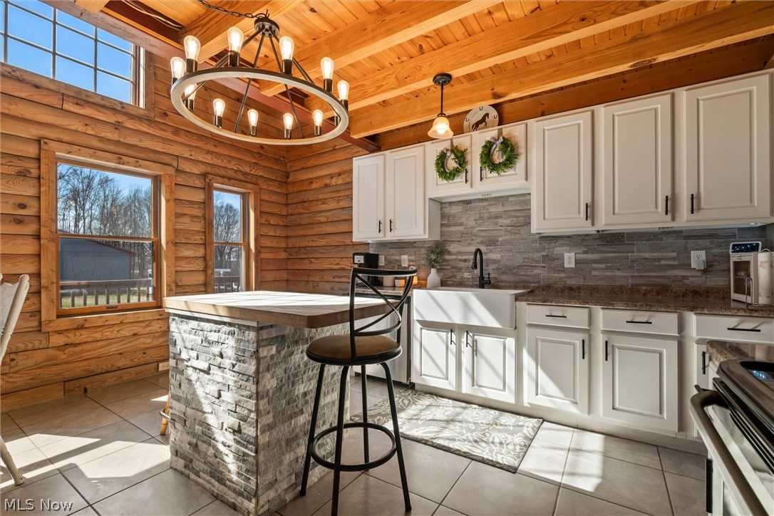 4911 Miller Road Lowellville OH 44436