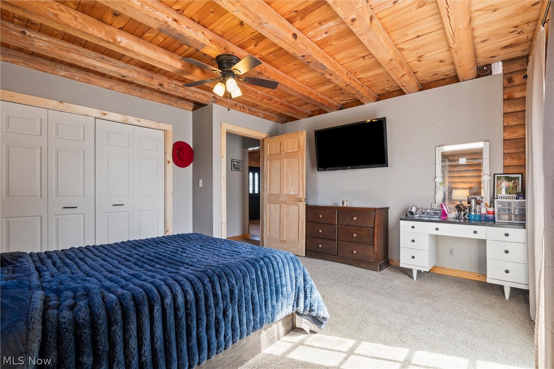 4911 Miller Road Lowellville OH 44436