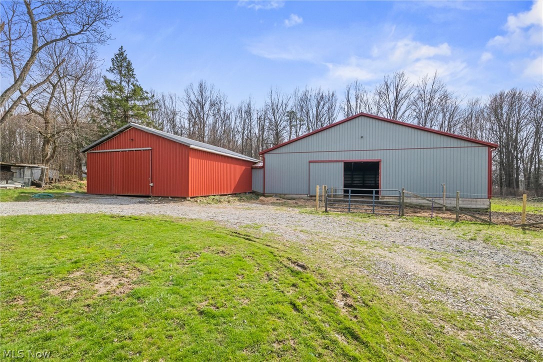 4911 Miller Road Lowellville OH 44436