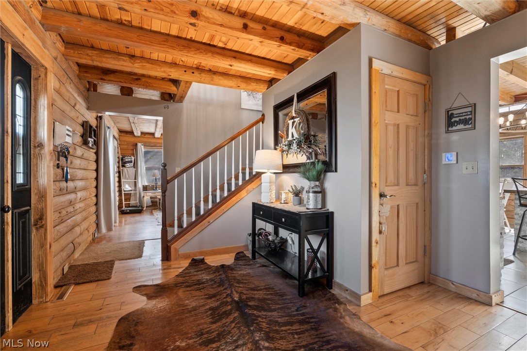 4911 Miller Road Lowellville OH 44436
