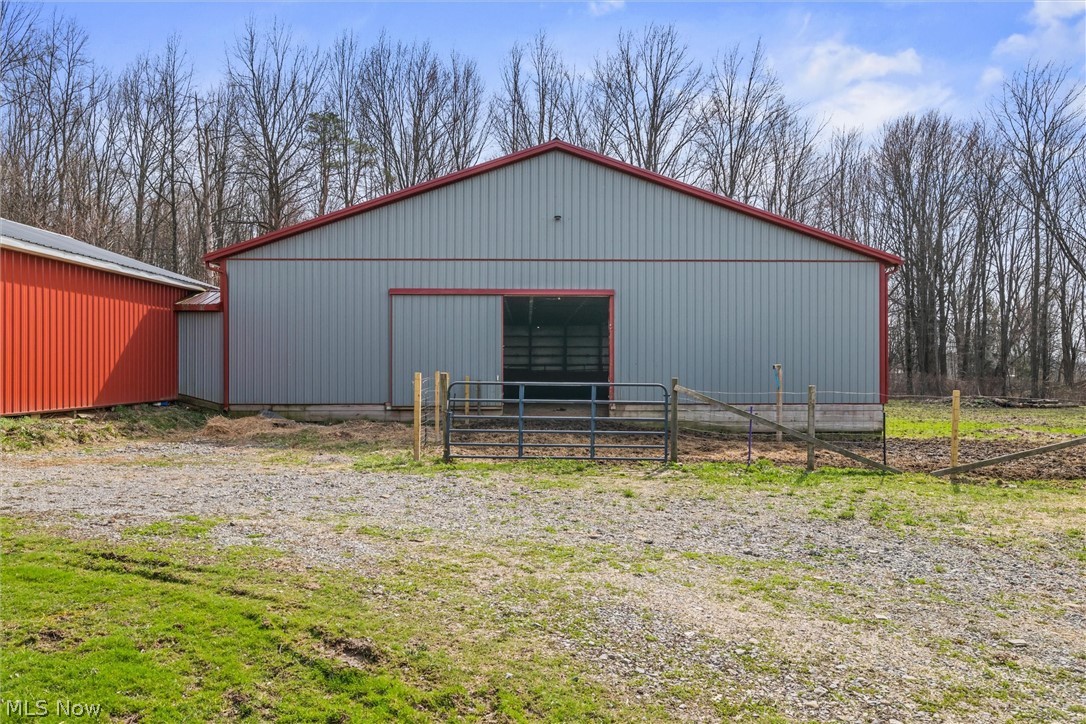 4911 Miller Road Lowellville OH 44436