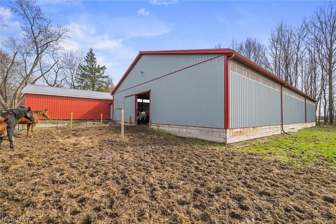 4911 Miller Road Lowellville OH 44436