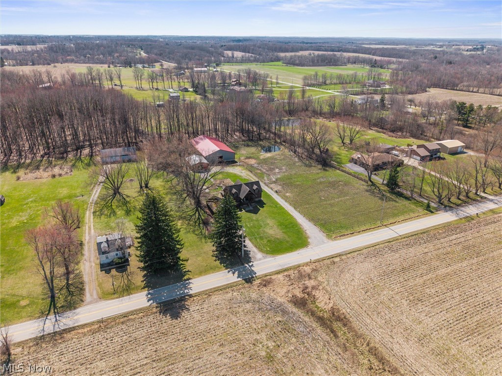 4911 Miller Road Lowellville OH 44436