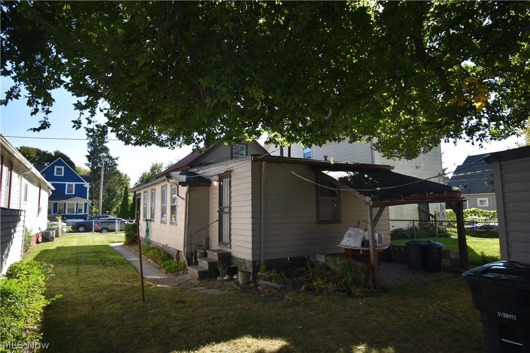 7424 Dudley Avenue Cleveland OH 44102
